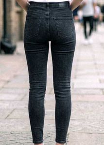 Classic Black Skinny Jeans