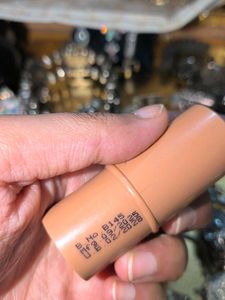 Zudio Cheeky Shine Highlighter Stick
