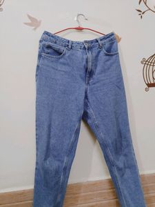 BARE Jeans