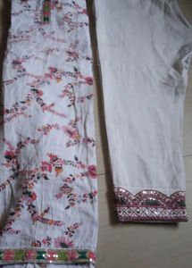 Floral Print Kurta and Pants Set
