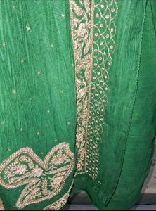 Elegant Ombre Green &amp; Gold Saree