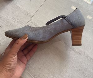 Stylish blue Heeled Shoes
