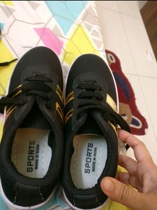 Never Used Stylish Women Casual Shoes