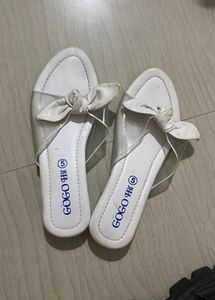 White Bow Flats