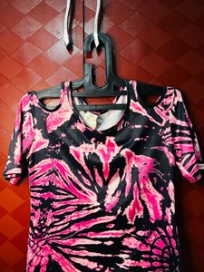 Stylish Cold Shoulder Tie-Dye Top