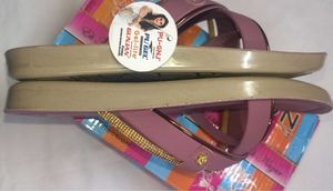 Stylish Embellished Flip Flops saindel