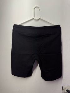 Woman Black Shorts