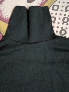 H&amp;M Black Turtleneck Top