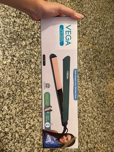VEGA Salon Smooth Hair Straightener with warranty