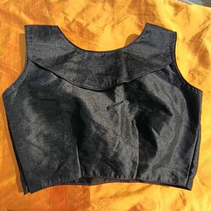 Elegant Black Sleeveless Blouse with side chain