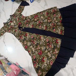 Women's Floral Anarkali Kurta