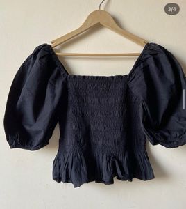 Chic Black Puff Sleeve Smocked Top