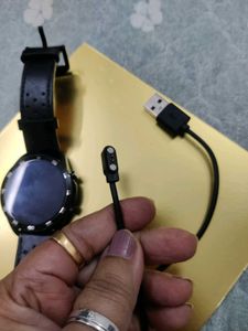 Minimalist Black Watch ⌚ price Dropped 🤗