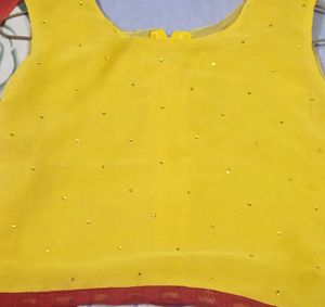 Cute Yellow Fish Cut Skirts With Crop Top