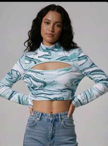 Stylish Cutout Crop Top