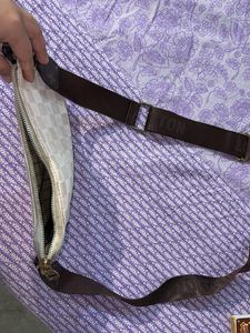 sling bag