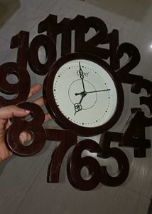wall watch'
