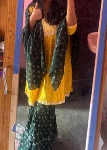 YELLOW KURTI AND GREEN PLAZZO💛