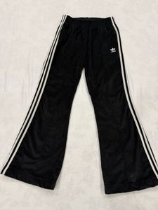 adidas wide leg trousers with backside zip