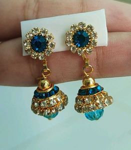 Stunning Blue &amp; Gold Dangle Earrings