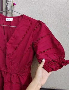 Chic V-Neck Puff Sleeve Midi Dress