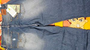 Distressed Wide Leg Jeans