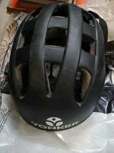 Unused Yonke Skates Set