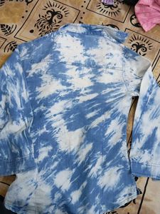 Blue Tie-Dye Floral Print Button-Up Shirt