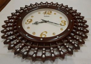Wall Clock &amp; Decor ⏰️