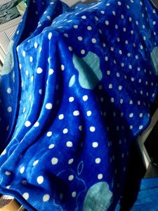 Cozy Blue Polka Dot Fleece Blanket