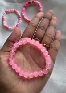 Chic Stackable Beaded Bracelets - Pink &amp; Red Tones