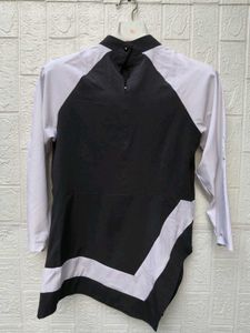 New with tag Stylish Long Sleeve Rash Guard Top