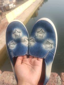 Shoe