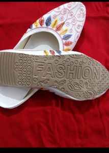 Ethanic And Party Wear Jaipuri Juttis