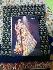 Elegant Saree with Floral Print