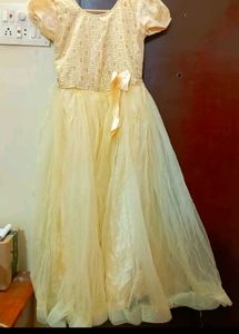 Elegant Yellow Gown with Bow Detail