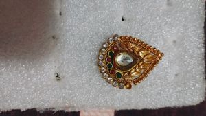 golden ring with kundan