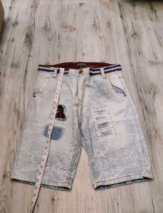 sc9946 Sabrin shorts waist 32 inches