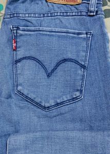 Levis Women's Jeans