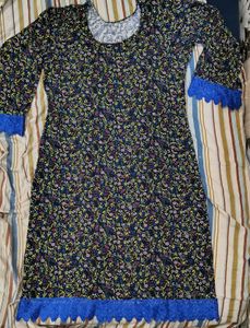 Floral Print kurta like dress with Lace Trim