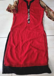 Red Kurti