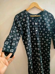 Black Abstract Straight Kurta (Women)