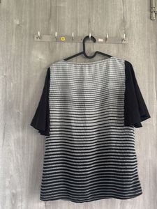 Chic Black &amp; White Patterned Top