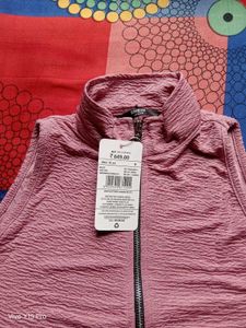 Stylish Cold-Shoulder Zip Neck Top