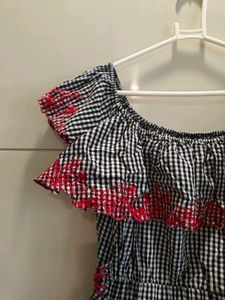 Chic Gingham Off-Shoulder Dress in L
