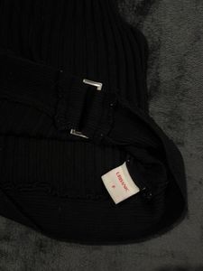 Sleeveless Ribbed Knit Top