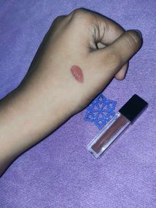 Glowy Brown Liquid Lipstick