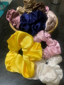 10 Scrunchies