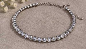 Sparkling daimond choker