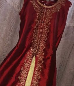 Elegant Red Embellished Kurta